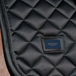 Equestrian Stockholm - Tapis de selle Total Eclipse Noir Outlet