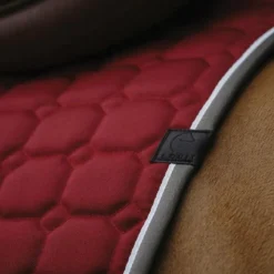 Equithème - Tapis de selle Orion cerise Rouge Best