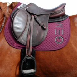 Discount GEM - Tapis de selle Ten raisin Bordeaux
