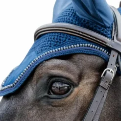 Kentucky Horsewear - Bonnet pour chevaux anti-bruits Wellington Velvet Pearls Marine