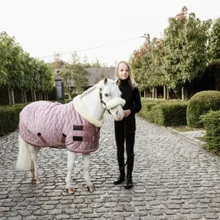 New Kentucky Horsewear - Couverture de présentation velvet vieux pour minis 160g Rose