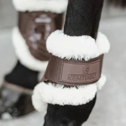 Online Kentucky Horsewear - Protège-boulets jeunes chevaux mouton vegan Marron