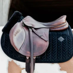 New Kentucky Horsewear - Tapis de selle Skin Friendly Velvet Noir
