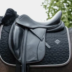 Kentucky Horsewear - Tapis de dressage Skin Friendly Noir Outlet