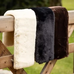 LeMieux - Fourreau de sangle de dressage Simuwool Slip On naturel Beige Best