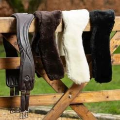 Discount LeMieux - Housse de sangle de saut d’obstacle Anatomic en laine mérinos+ Noir