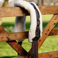 LeMieux - Housse de sangle de saut d’obstacle Anatomic en laine mérinos+ naturel Blanc Discount