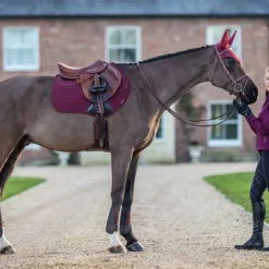 Outlet LeMieux - Tapis de selle Square Soft Shell Anti Glisse EuroJump Bordeaux