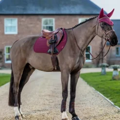 Outlet LeMieux - Tapis de selle Square Soft Shell Anti Glisse EuroJump Bordeaux