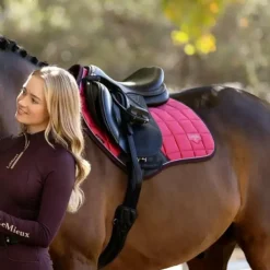 LeMieux - Tapis de selle Square Loire Classic cranberry Rose Hot