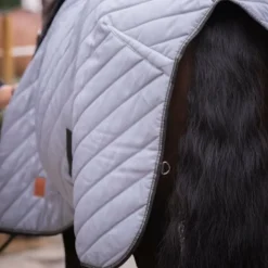 Discount Paddock Sports - Couverture d'écurie Diagonal / noir 200g Gris